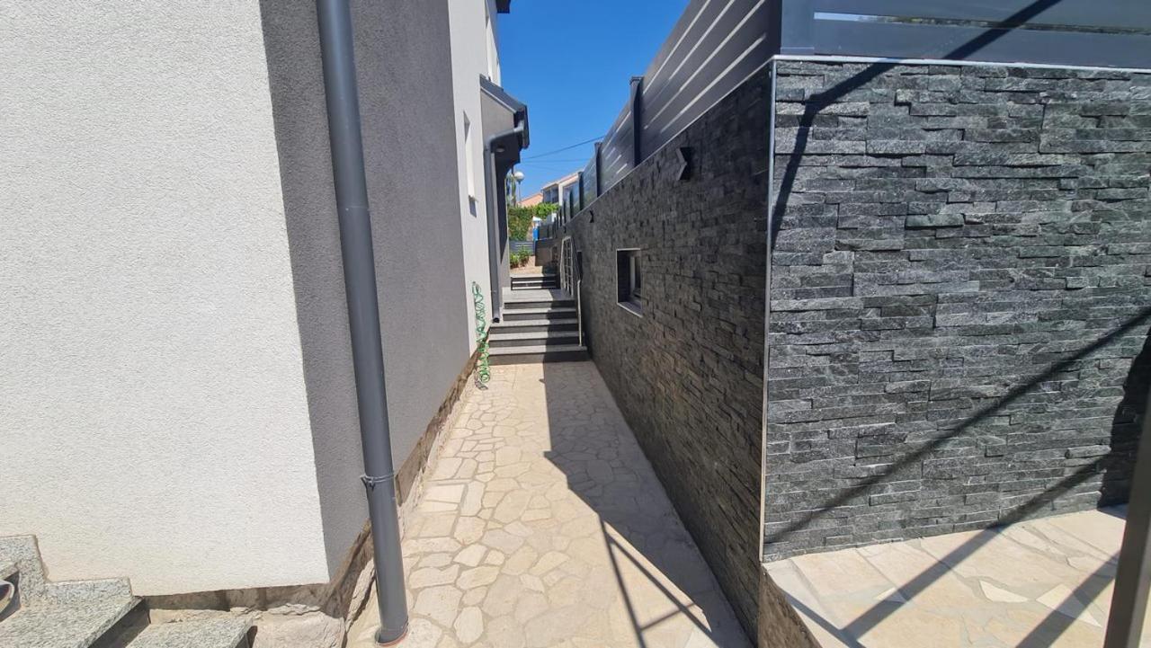 Apartments Blazevic, Heated Pool&Jacuzzi Драмал Екстериор снимка