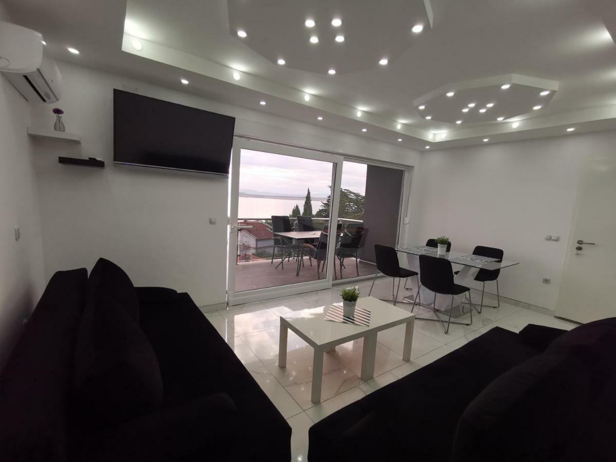 Apartments Blazevic, Heated Pool&Jacuzzi Драмал Екстериор снимка